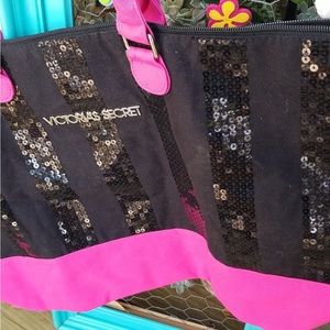 Victoria’s Secret Soulder Bag…comes with strap!